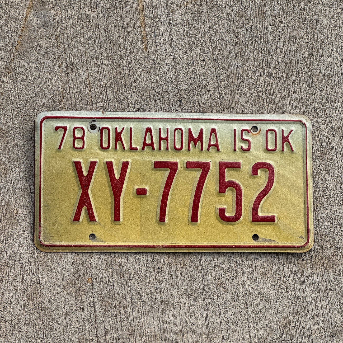 Photo of a 1978 Oklahoma License Plate Auto Tag Garage Decor Vintage XY 7752 with original patina
