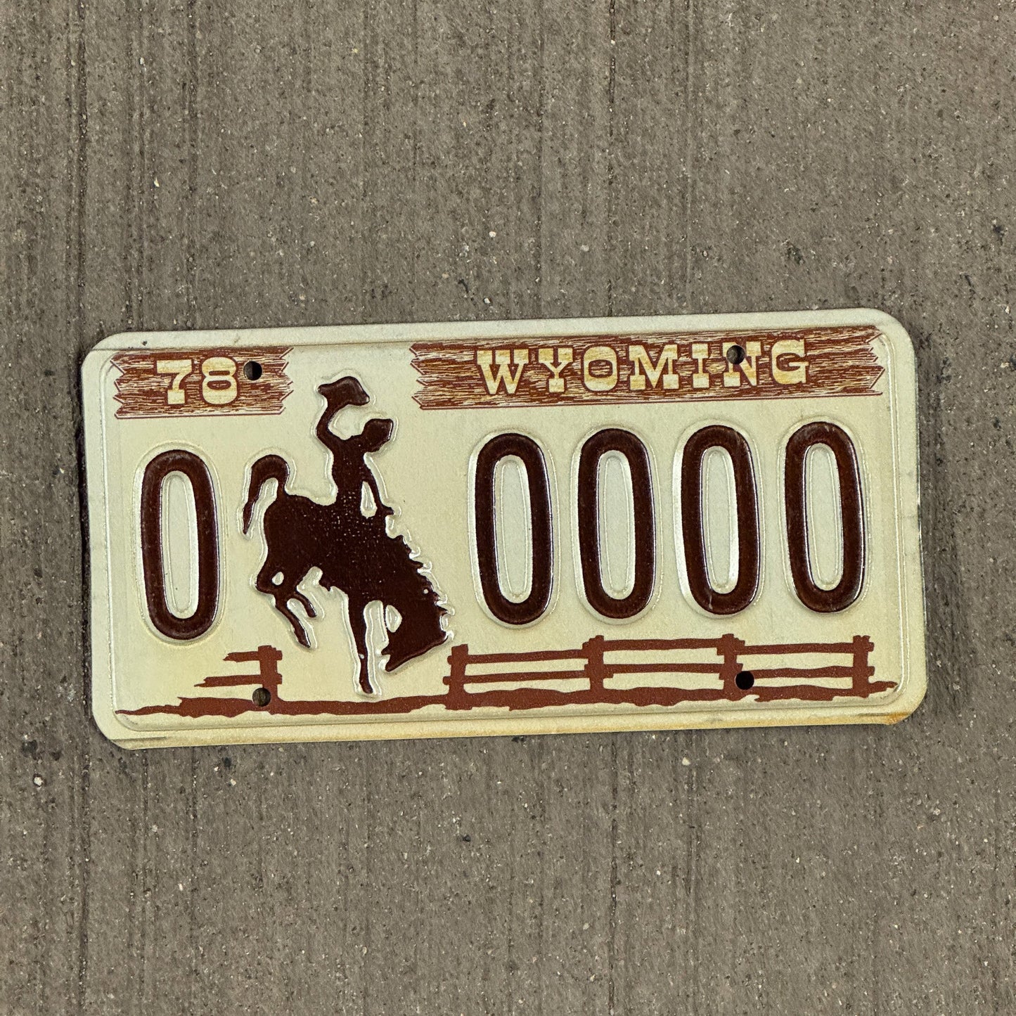 Photo of a 1978 Wyoming SAMPLE License Plate Auto Tag Garage Decor Vintage 0 0000