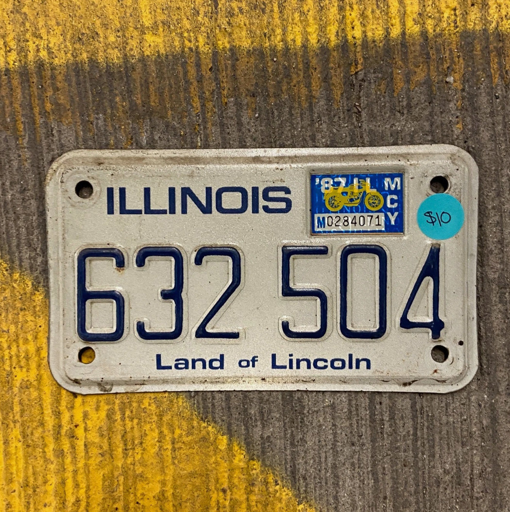 Photo of a 1979 1987 Illinois Motorcycle License Plate Auto Tag Garage Decor 632 504