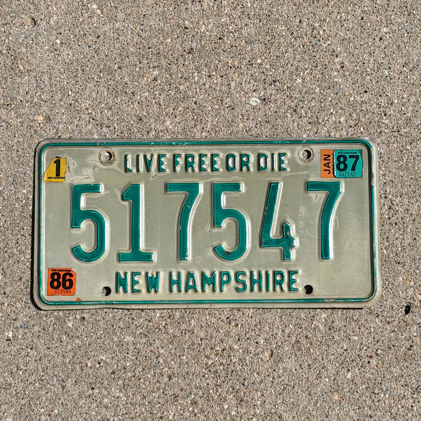 Photo of a 1979 1987 New Hampshire License Plate Auto Tag Garage Decor Vintage 517547 with original patina