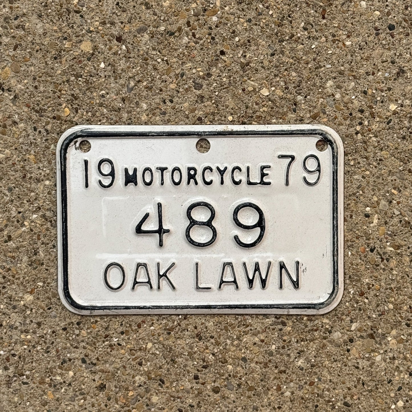 Photo of a 1979 Illinois Motorcycle Tax Tag Auto Tag Garage Decor Vintage Oak Lawn 489