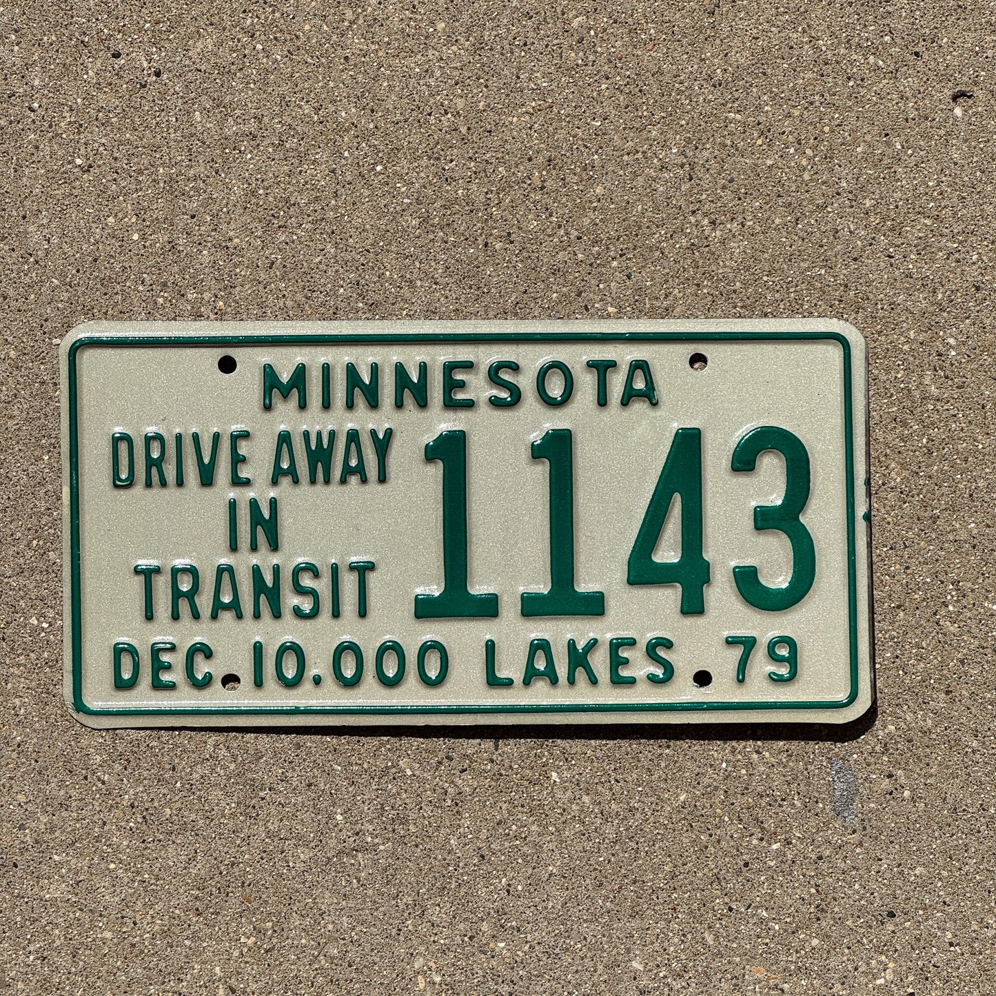 Photo of a 1979 Minnesota Drive Away License Plate Auto Tag 1 Garage Decor In Transit 1143