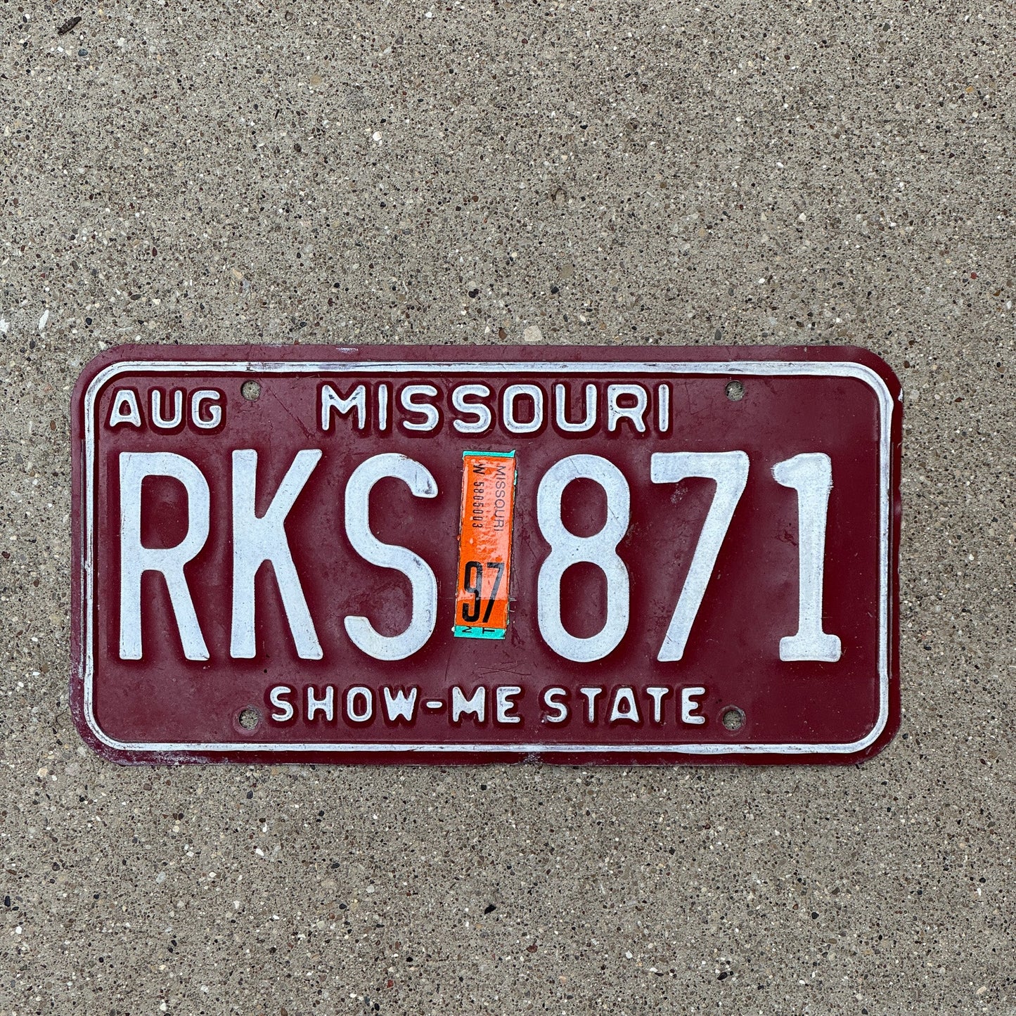Photo of a 1980 1997 Missouri License Plate Auto Tag Garage Decor Vintage RKS 871