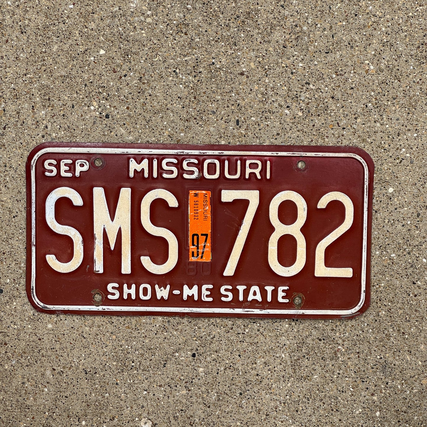 Photo of a 1980 1997 Missouri License Plate Auto Tag Garage Decor Vintage Texting SMS 782