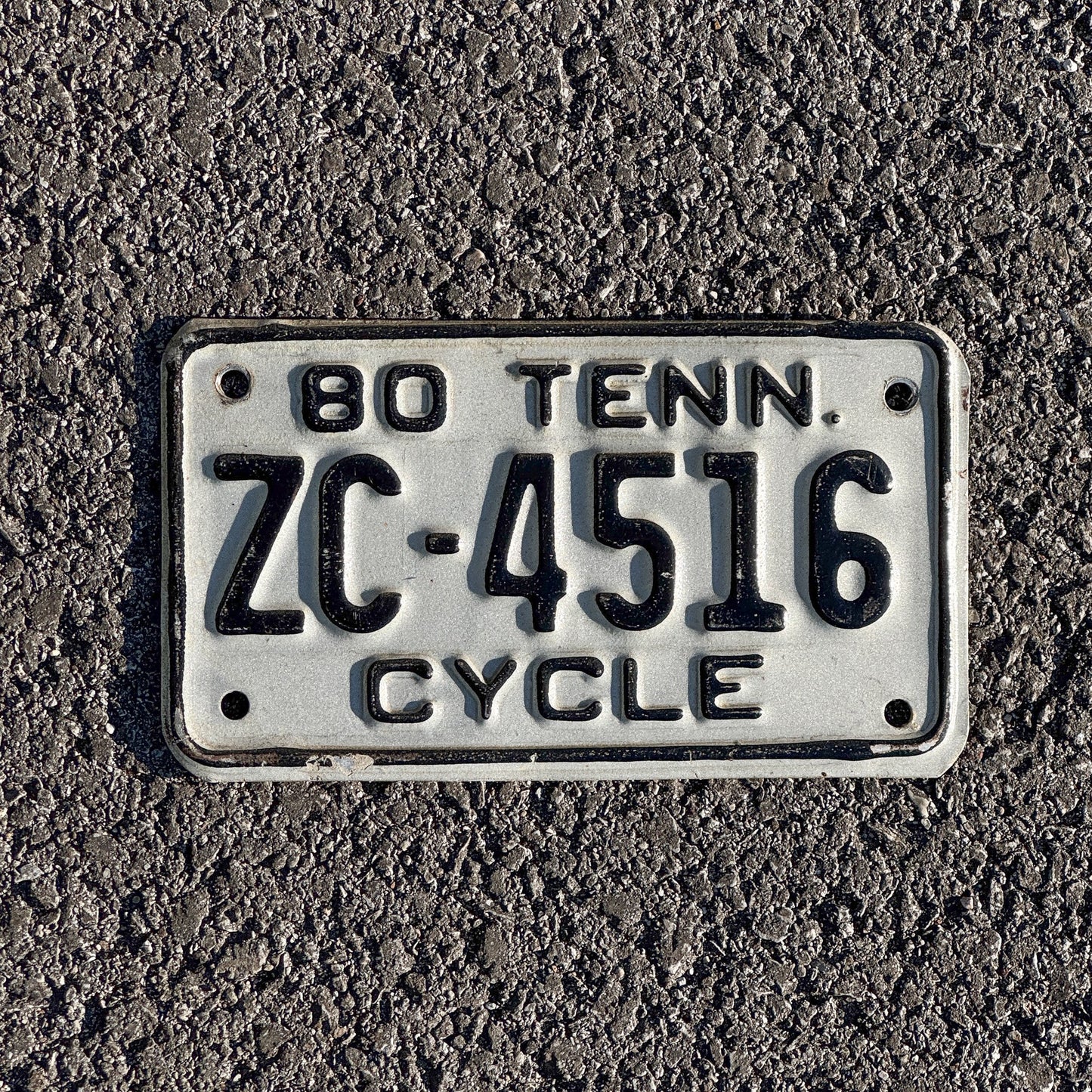 Photo of a 1980 Tennessee MOTORCYCLE License Plate Auto Tag Garage Decor Vintage ZC 4516