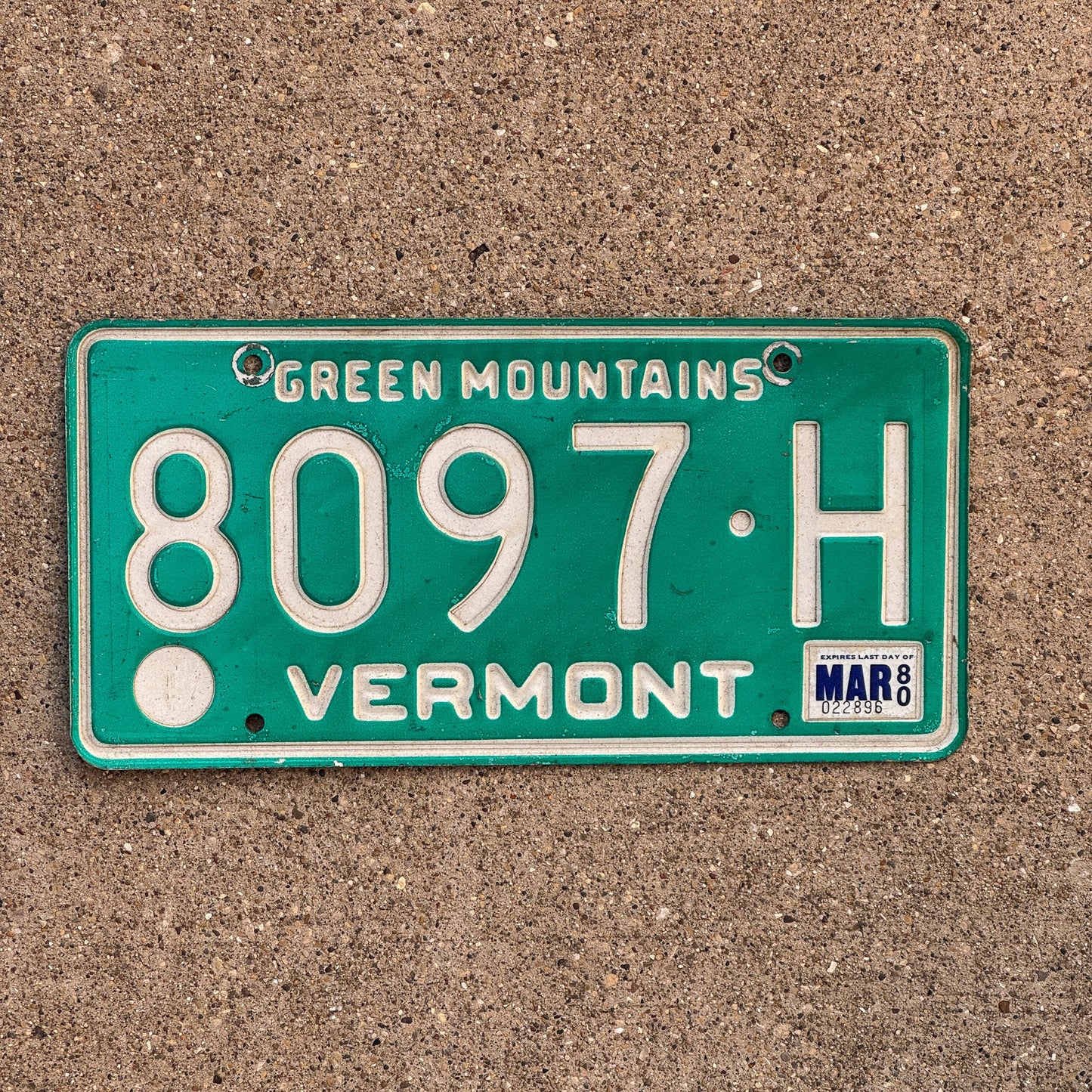 Photo of a 1980 Vermont License Plate Auto Tag Garage Decor Vintage 8097 H