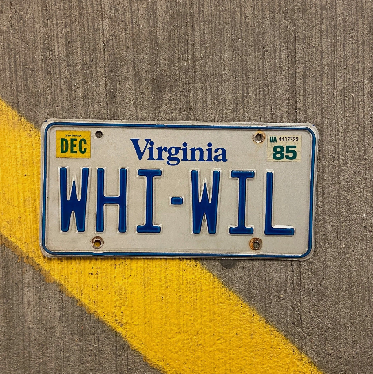 Photo of a 1980 Virginia Vanity License Plate Auto Tag 1 Garage Decor WHI WIL