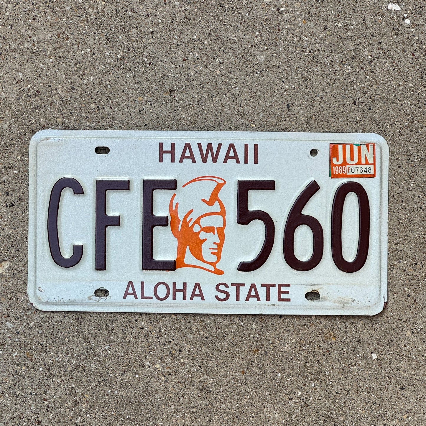 Photo of a 1981 1989 Hawaii License Plate Auto Tag Garage Decor Vintage Kamehameha CFE 560