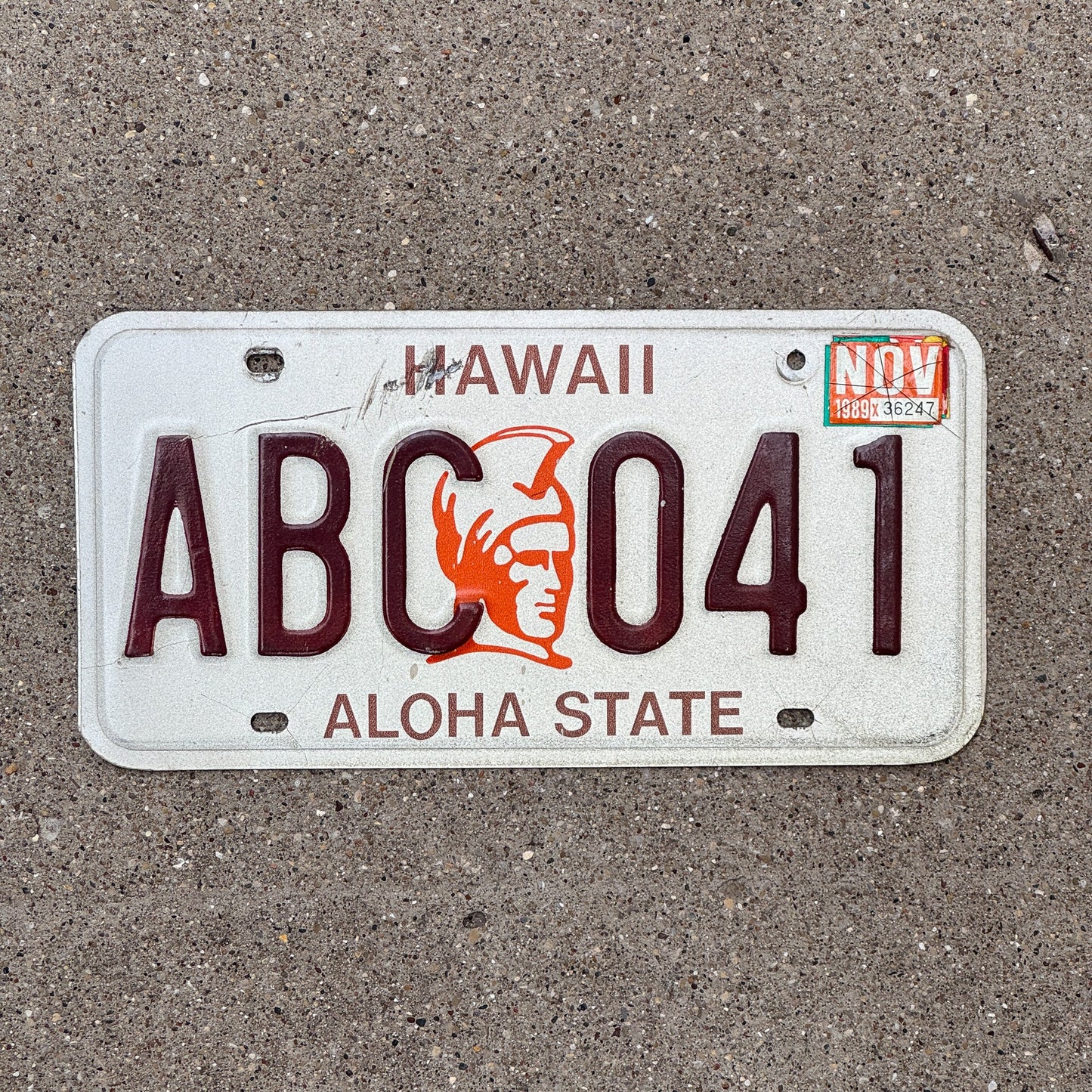Photo of a 1981 Hawaii License Plate Auto Tag Garage Decor Vintage Kamehameha ABC 401