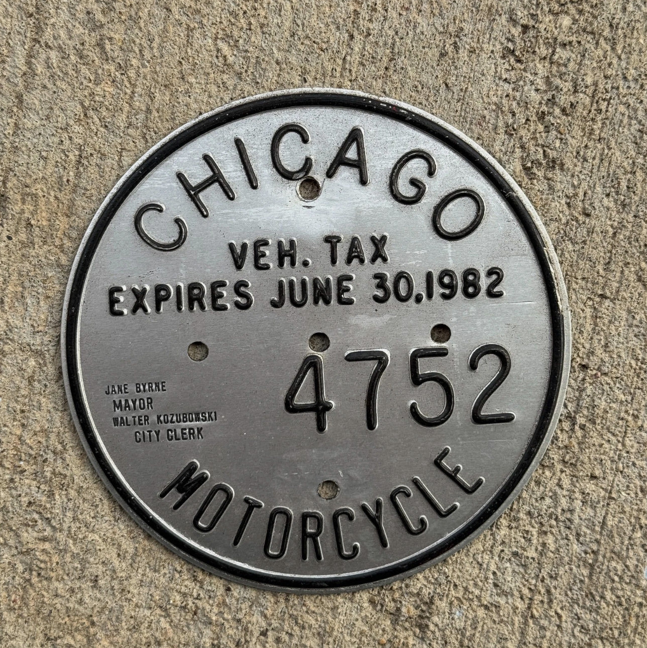 Photo of a 1982 Chicago MOTORCYCLE Tax Tag Disc Disk Medallion Auto Tag Garage Decor Vintage 4752