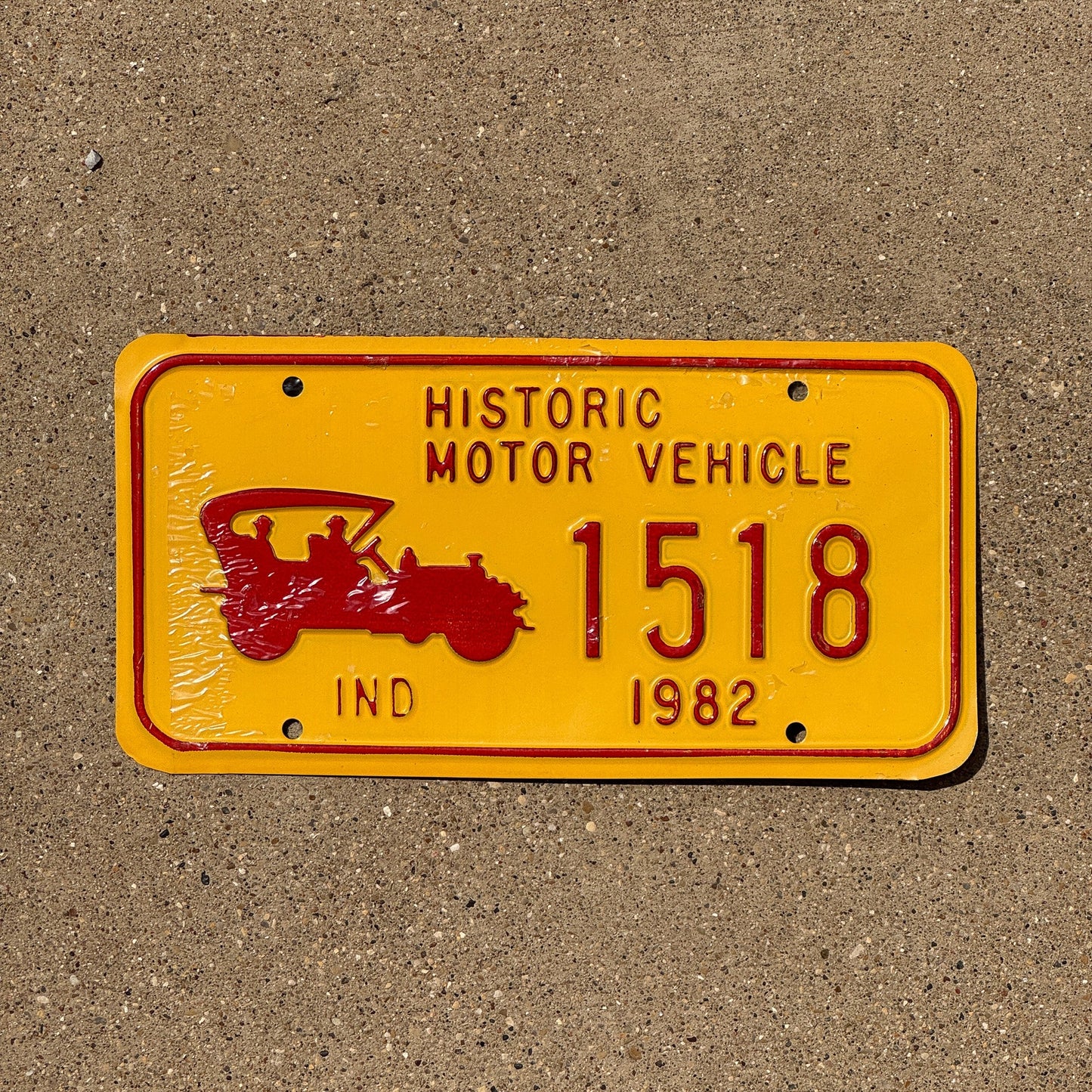 Photo of a 1982 Indiana Historic Vehicle License Plate Auto Tag Garage Decor Vintage Antique Car 1518