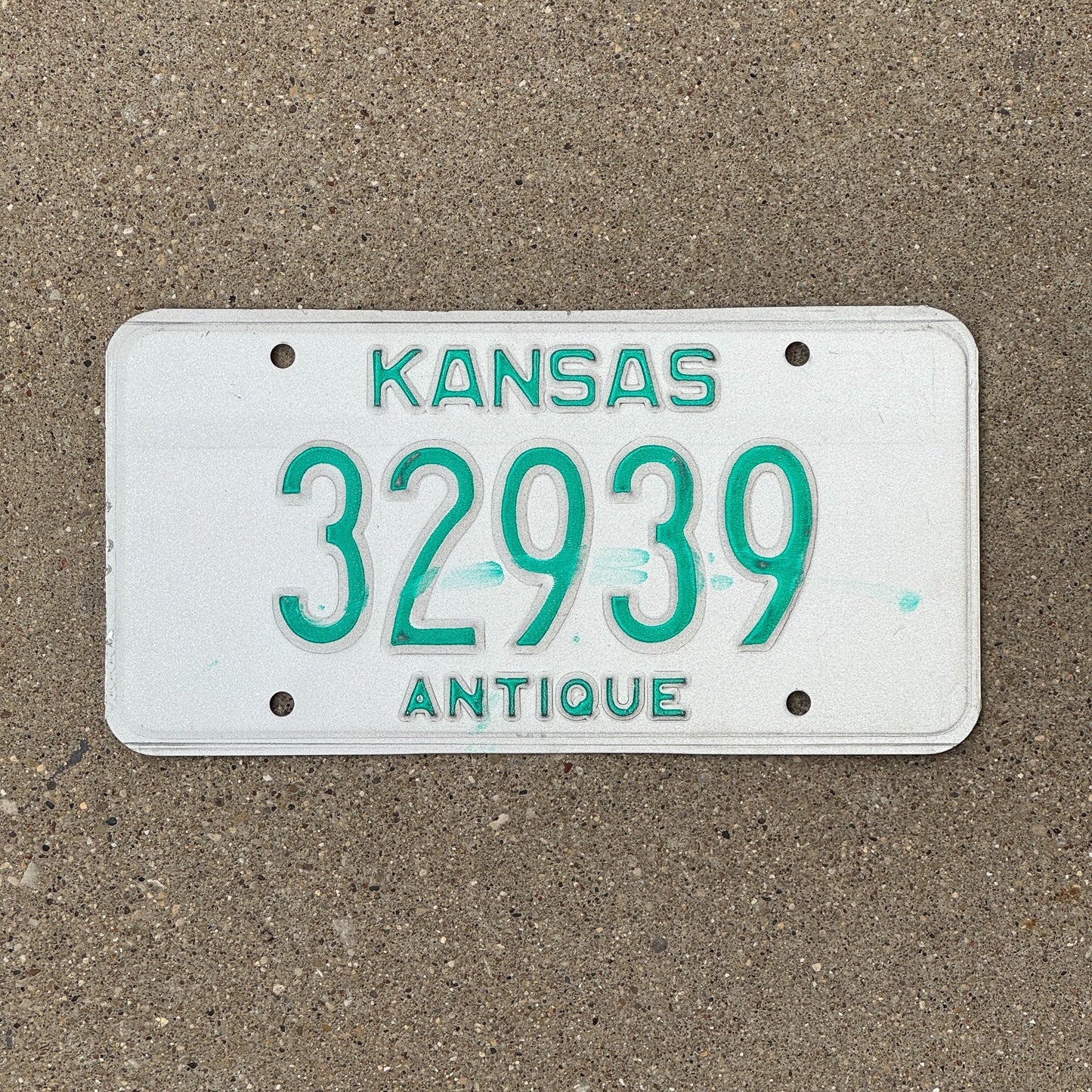 Photo of a 1982 Kansas Antique Vehicle Error License Plate Auto Tag Garage Decor Vintage Misprint 32939