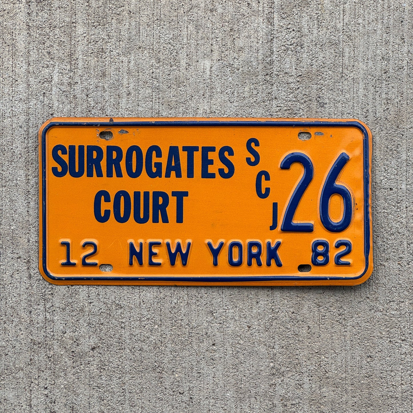 Photo of a 1982 New York SURROGATES COURT License Plate Auto Tag Garage Decor Vintage 26