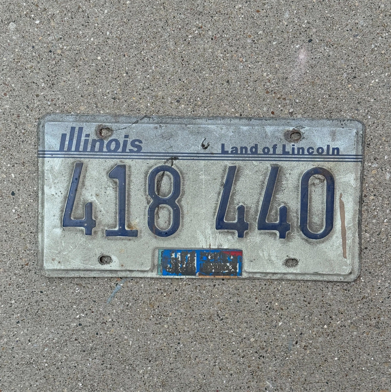 Photo of a 1983 1987 Illinois License Plate Auto Tag 1 Garage Decor 418 440