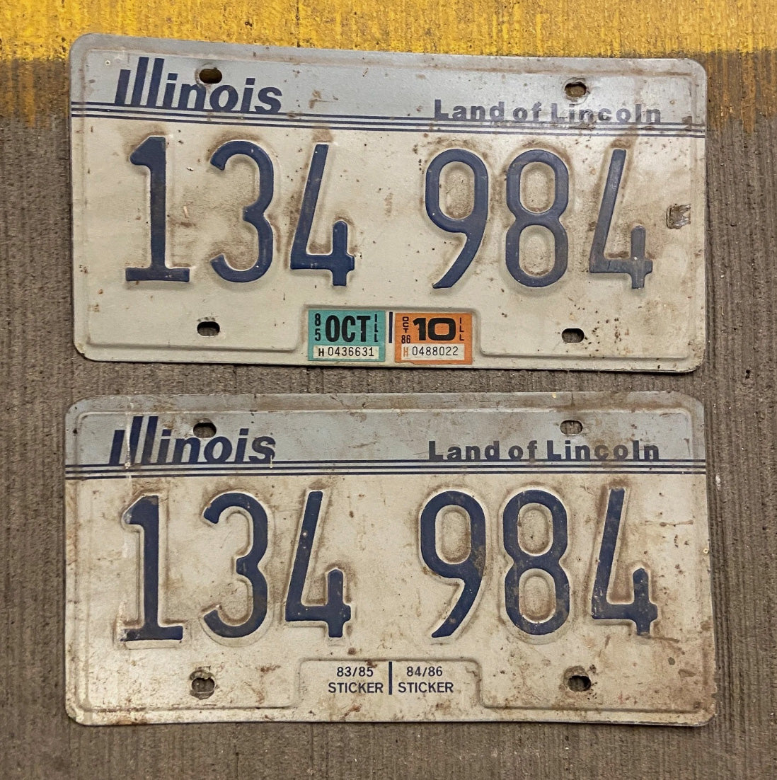 Photo of a 1983 Illinois License Plate Auto Tag Garage Decor Vintage 134 984