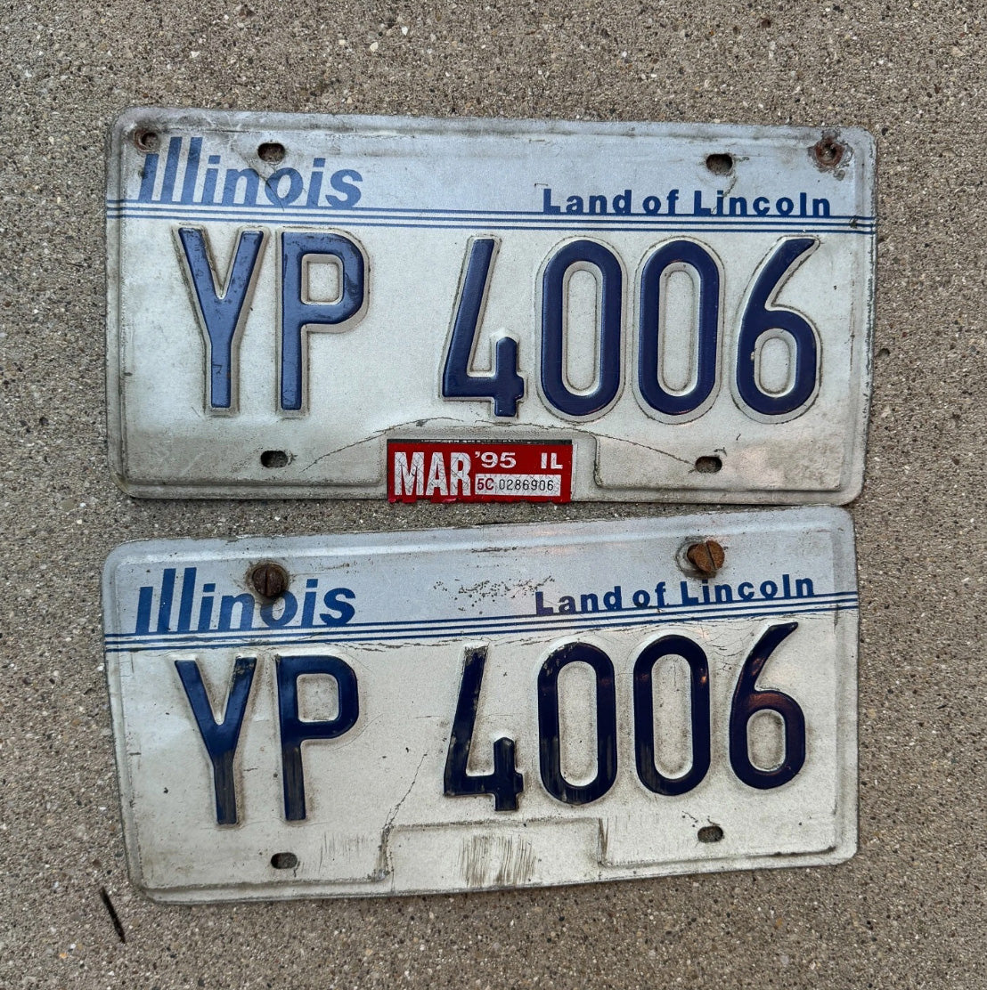 Photo of a 1983 Illinois License Plate Auto Tag Garage Decor Vintage YP 4006