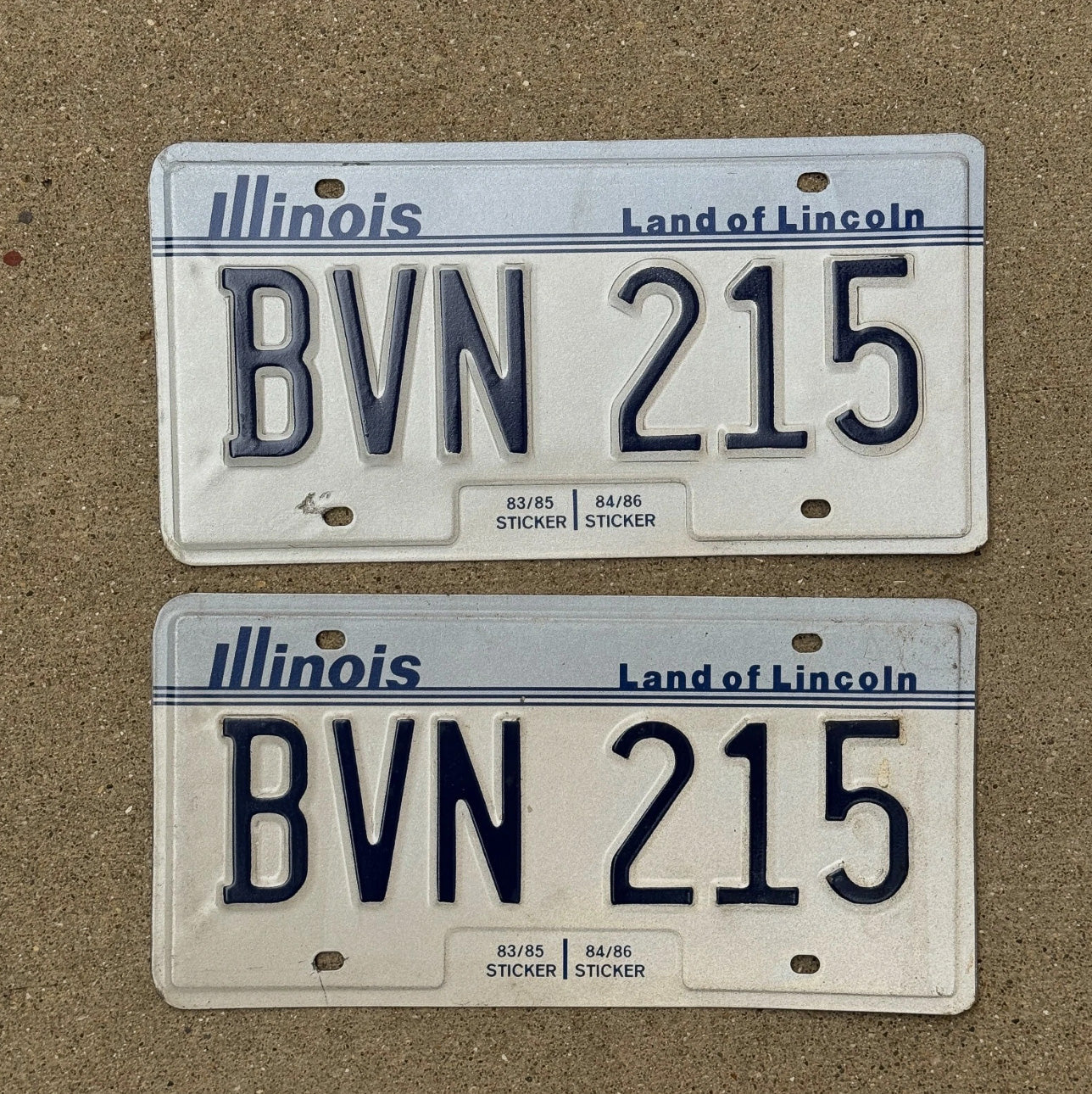 Photo of a 1983 Illinois License Plate Pair Auto Tag Garage Decor Vintage BVN 215