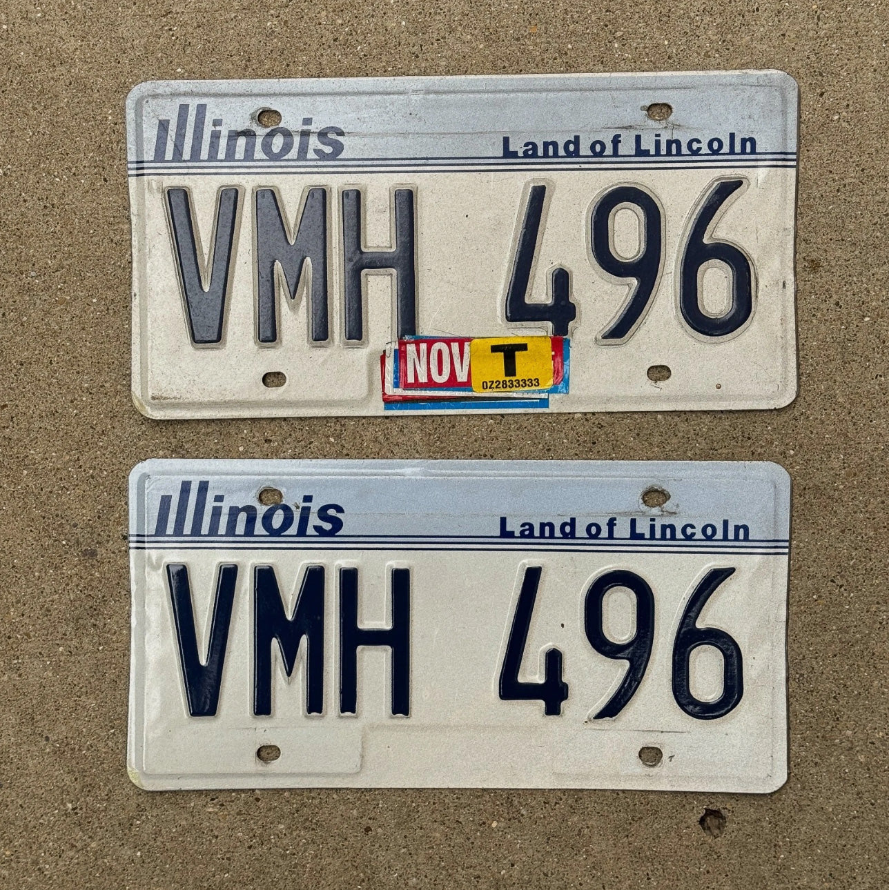 Photo of a 1983 Illinois License Plate Pair Auto Tag Garage Decor Vintage VMH 496
