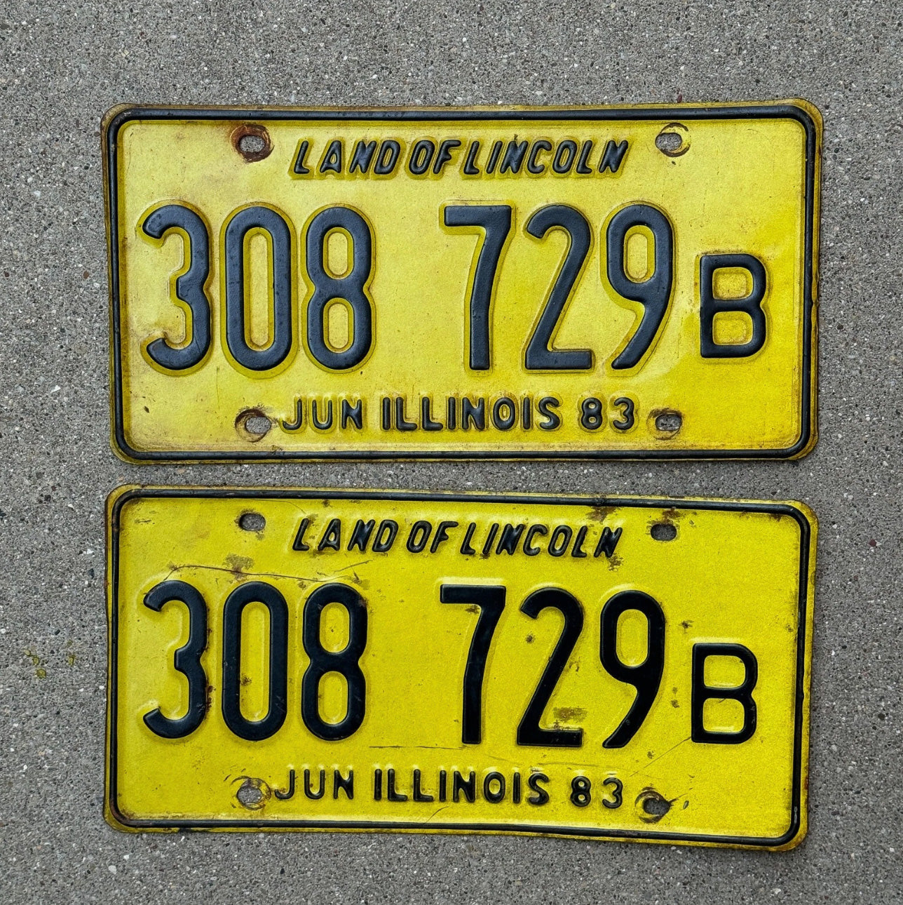 Photo of a 1983 Illinois Truck License Plate Pair Auto Tag Garage Decor Vintage 308 729 B