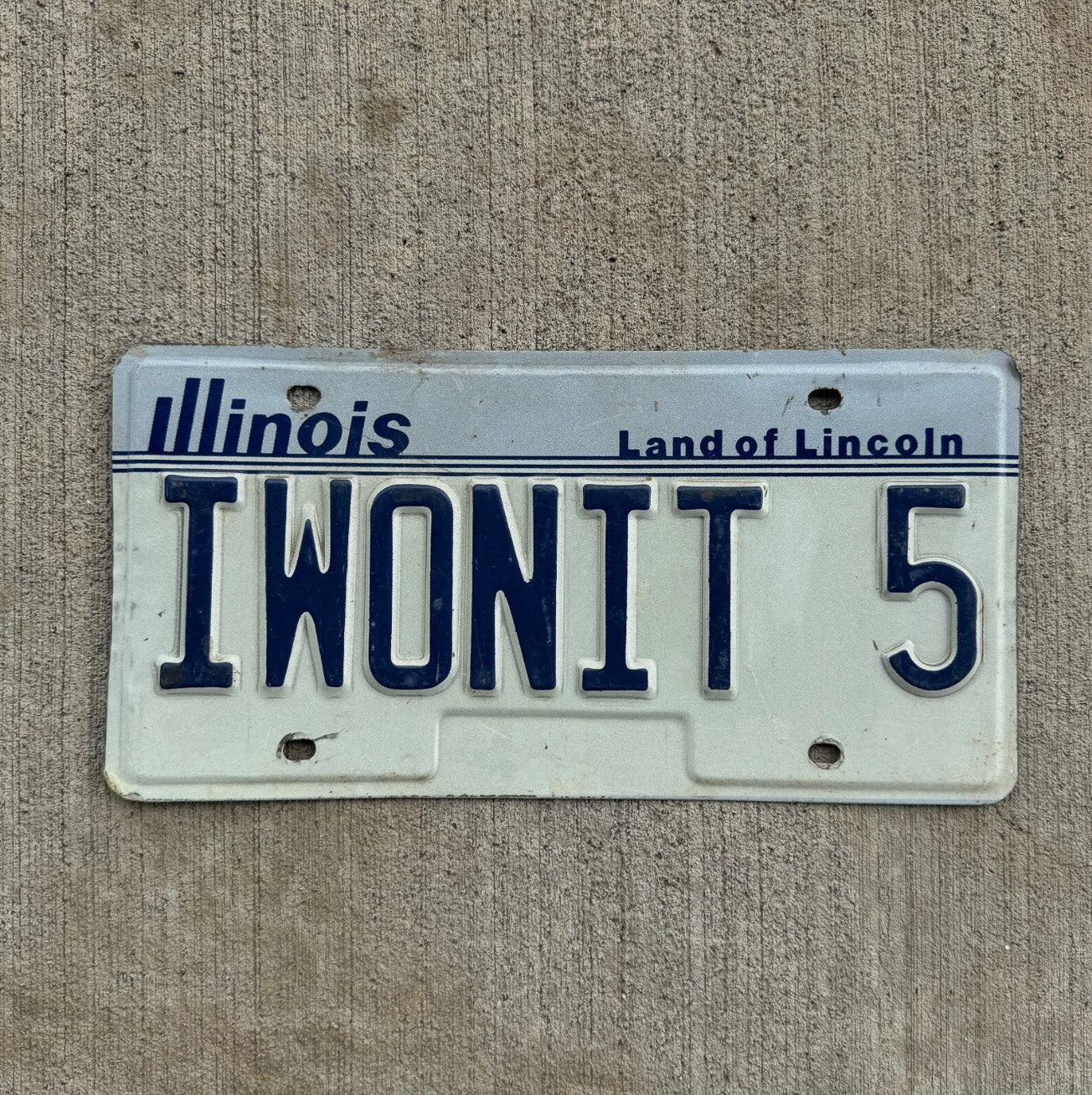 Photo of a 1983 Illinois Vanity License Plate Auto Tag 2 Garage Decor 1989 Winner Win I WON IT 5