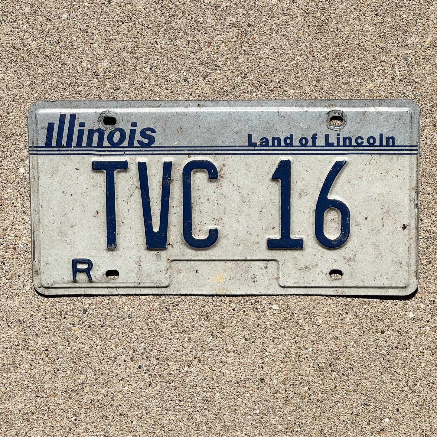 Photo of a 1983 Illinois VANITY License Plate Auto Tag Garage Decor Vintage Replacement TVC 16