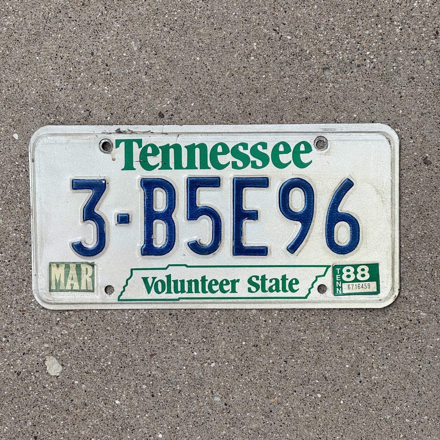 Photo of a 1984 1987 Tennessee License Plate Auto Tag Garage Decor Vintage 3 B5E96