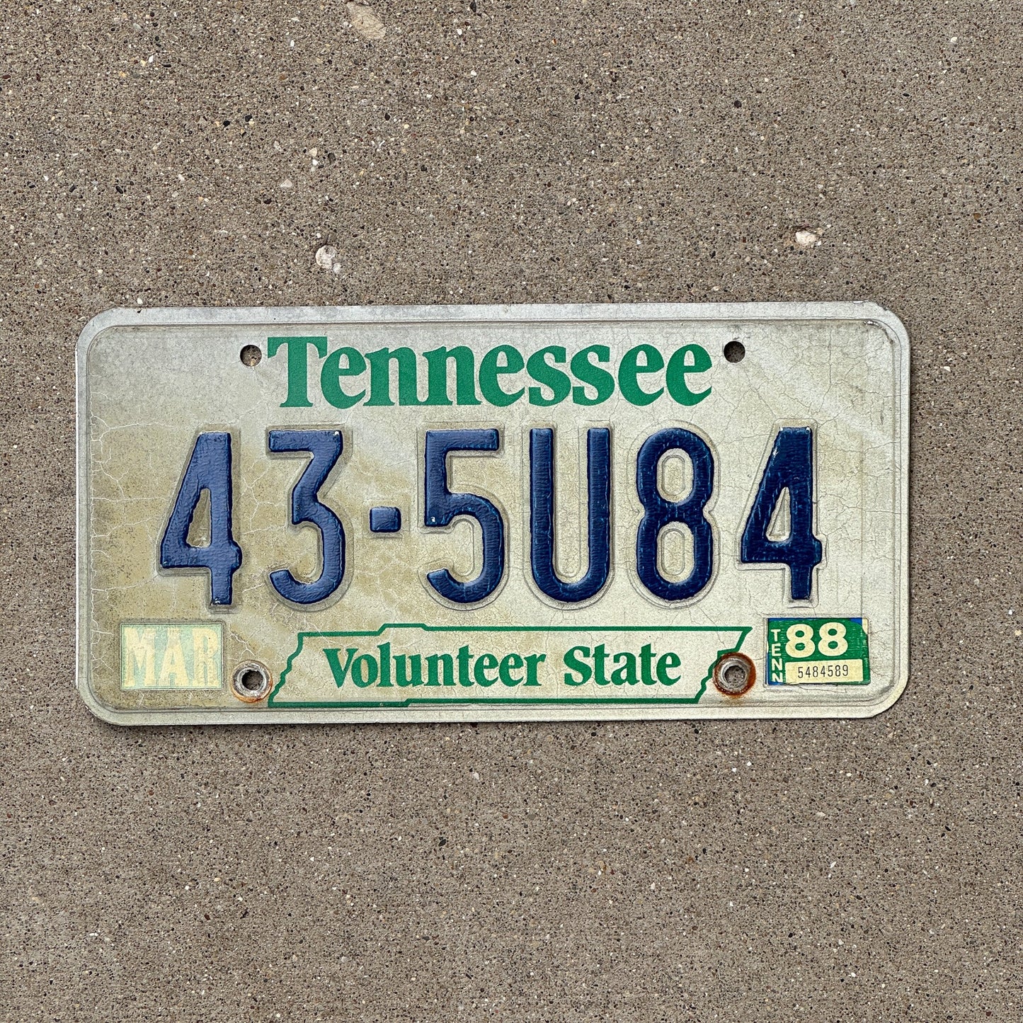 Photo of a 1984 1987 Tennessee License Plate Auto Tag Garage Decor Vintage 43 5U84