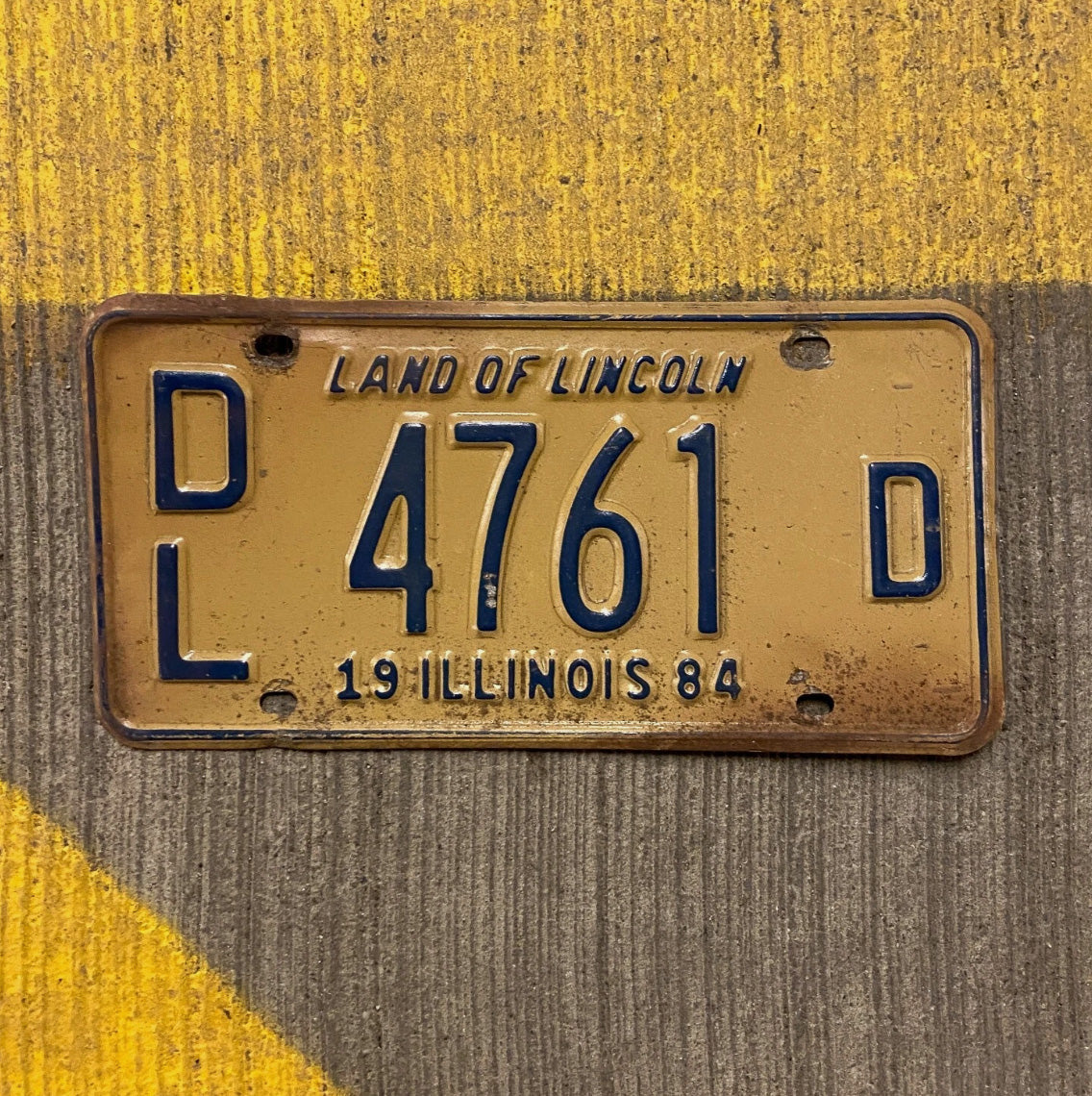 Photo of a 1984 Illinois Dealer License Plate Auto Tag Garage Decor Vintage 4761 D