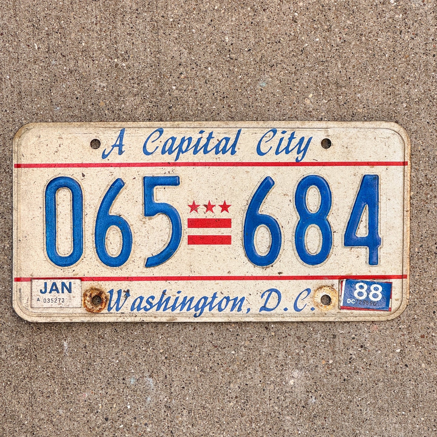 Photo of a 1985 1988 Washington DC License Plate Auto Tag 1 Garage Decor A Capital City 065 684 with original patina