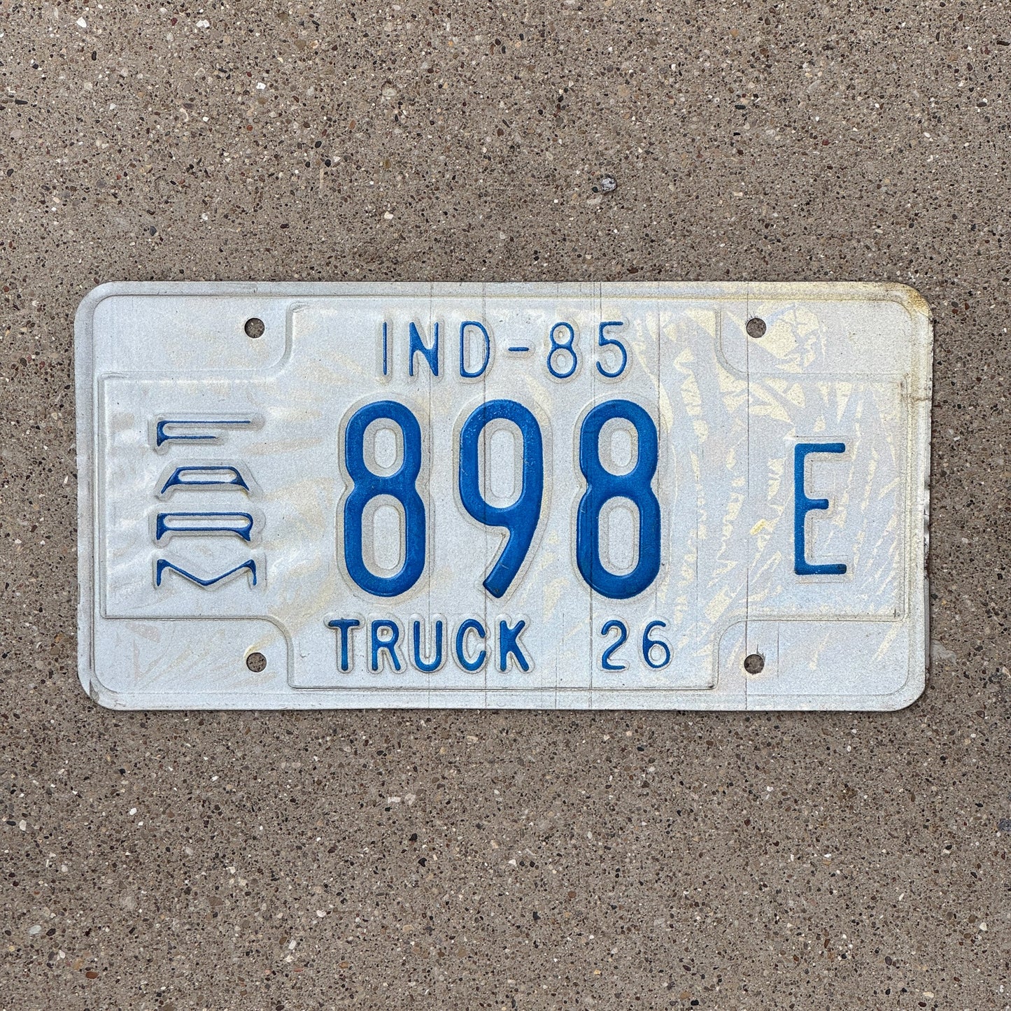 Photo of a 1985 Indiana Farm Truck License Plate Auto Tag Garage Decor Vintage 898 E