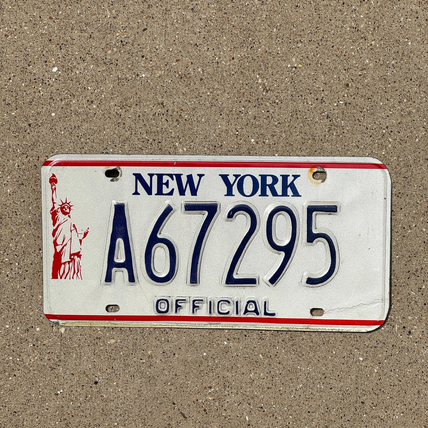 Photo of a 1986 New York Official License Plate Auto Tag Garage Decor Vintage A 67295