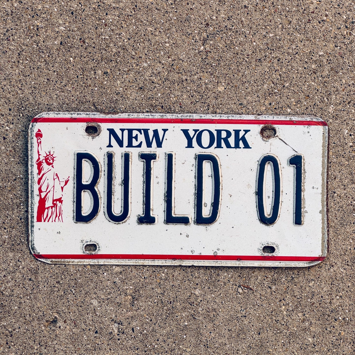 Photo of a 1986 New York VANITY License Plate Auto Tag Garage Decor Vintage Liberty BUILD 01