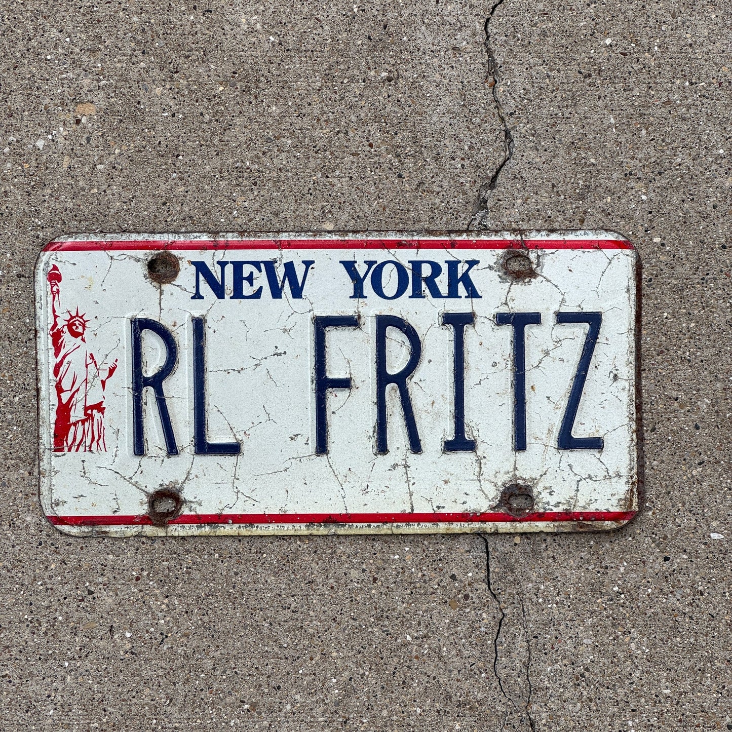 Photo of a 1986 New York VANITY License Plate Auto Tag Garage Decor Vintage Liberty Tag 2 RL FRITZ