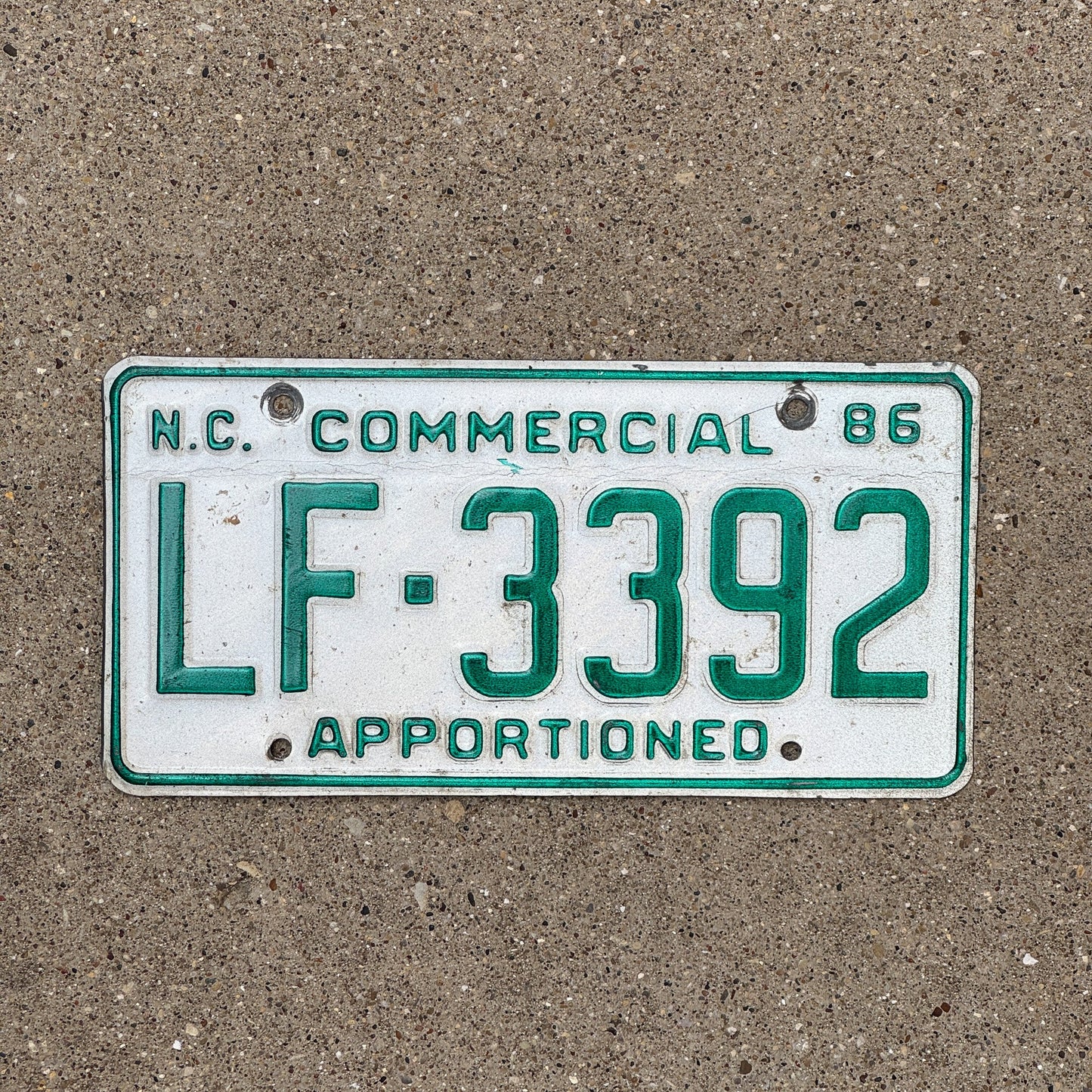 Photo of a 1986 North Carolina Apportioned License Plate Auto Tag Garage Decor Vintage LF 3392