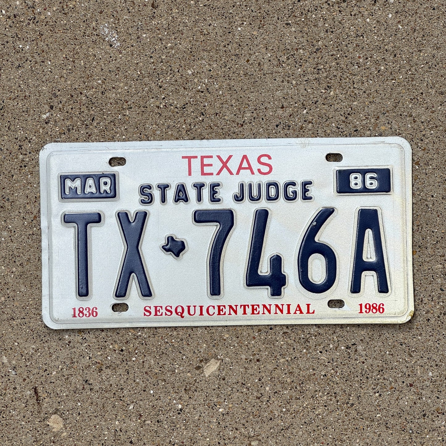 Photo of a 1986 Texas State Judge License Plate Auto Tag Garage Decor Vintage TX 746A