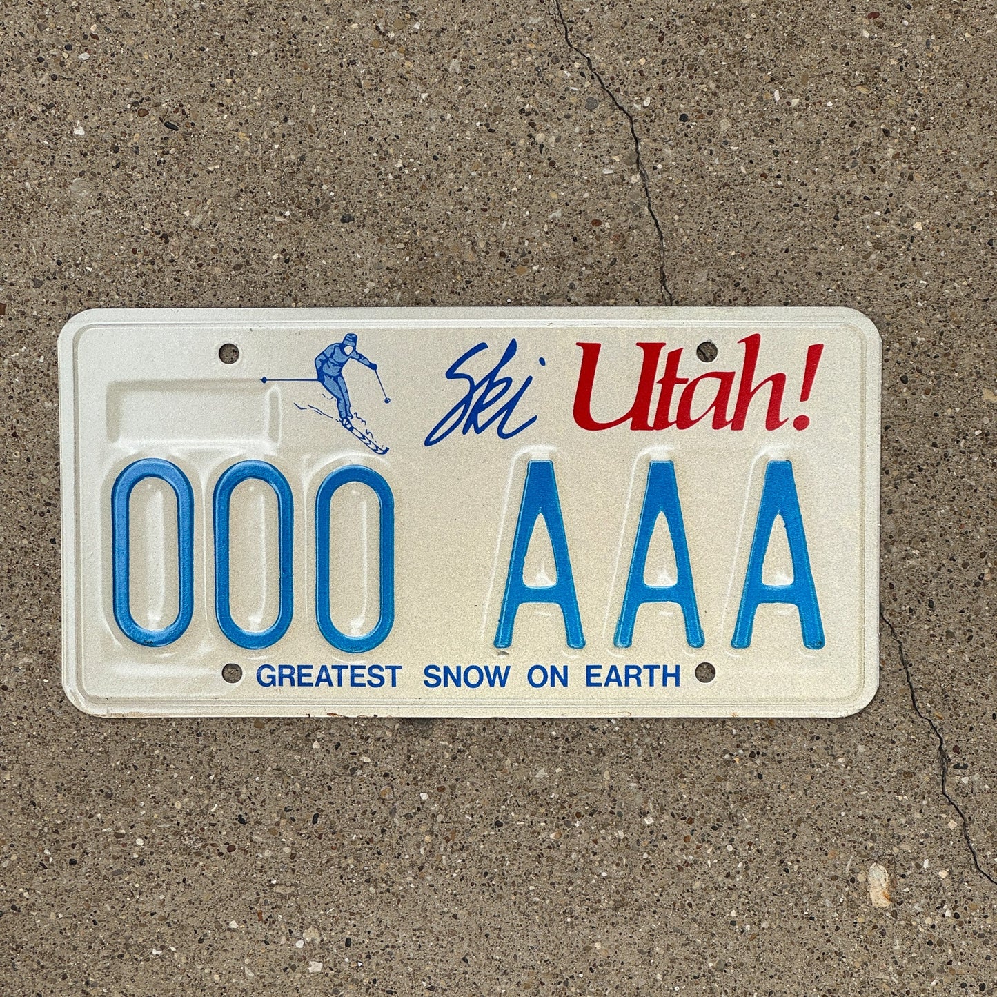 Photo of a 1986 Utah SAMPLE License Plate Auto Tag Garage Decor Vintage 000 AAA