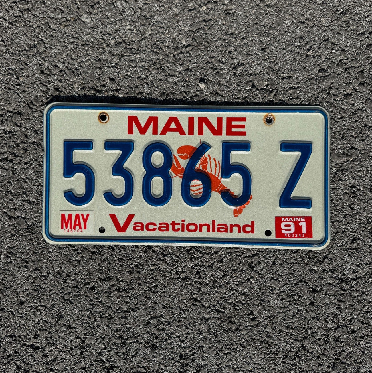 Photo of a 1987 Maine License Plate Auto Tag Garage Decor Vintage Lobster Seafood 53865 Z