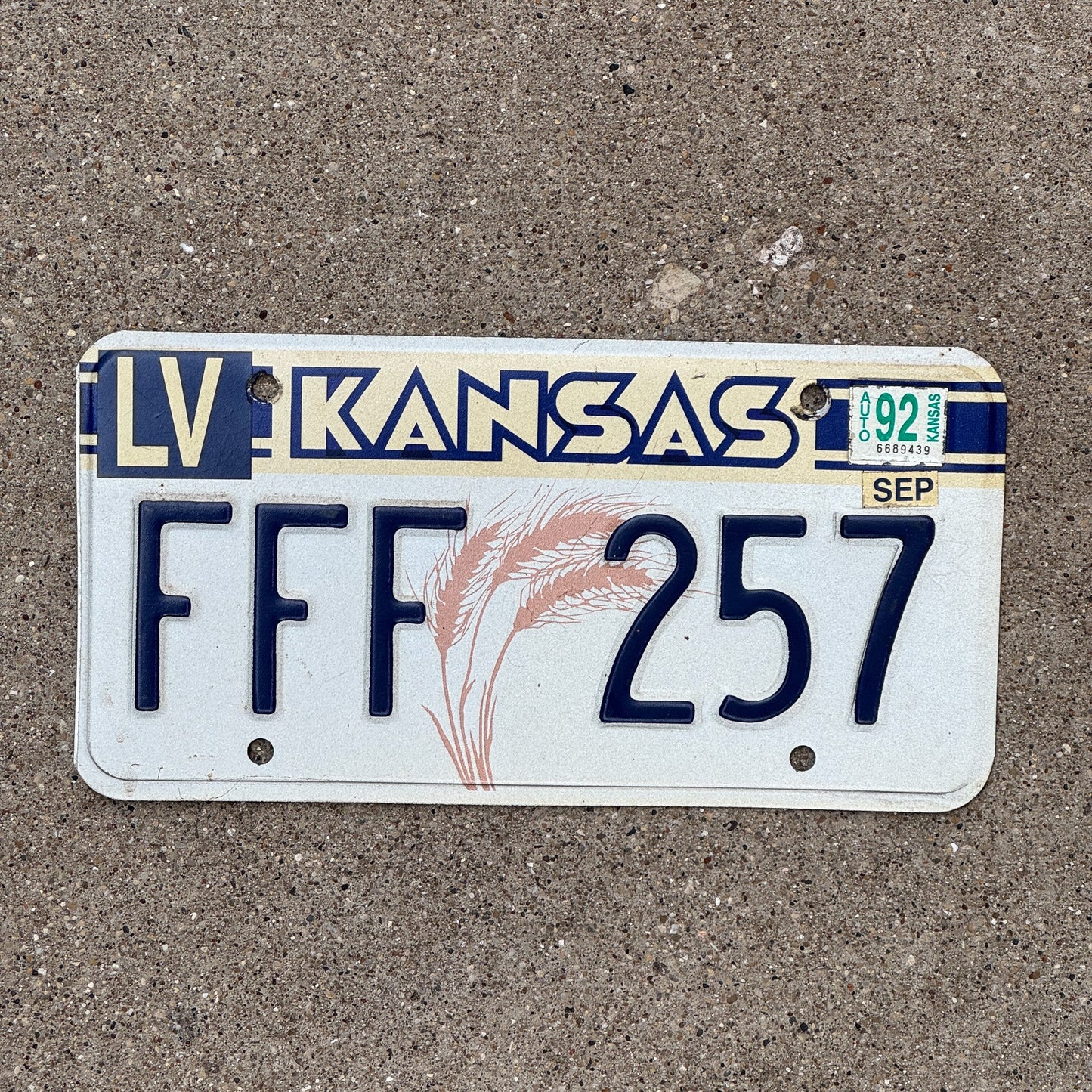Photo of a 1988 Kansas License Plate Auto Tag Garage Decor Vintage Repeat Repeating FFF 257
