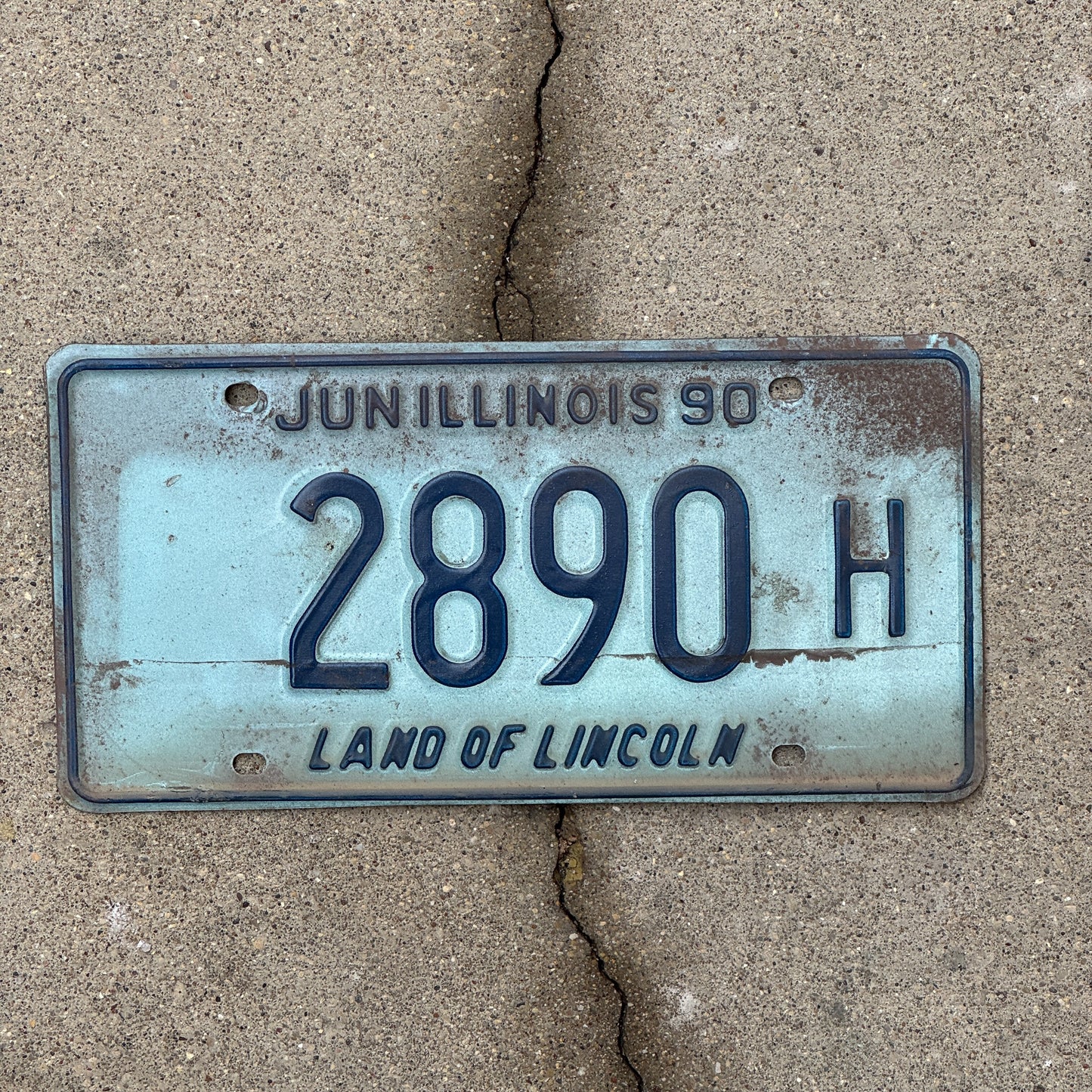 Photo of a 1989 1990 Illinois Truck License Plate Auto Tag 2 Vintage Garage 2890 H with original patina