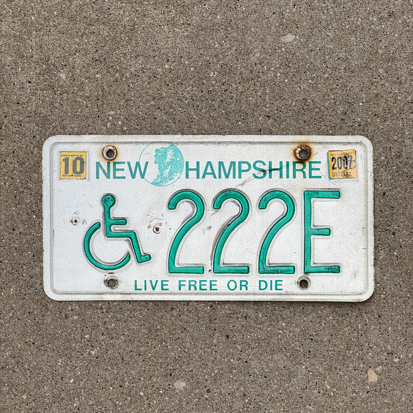 Photo of a 1989 2007 New Hampshire Handicap License Plate Auto Tag Garage Decor Vintage Repeat Repeating 222 E