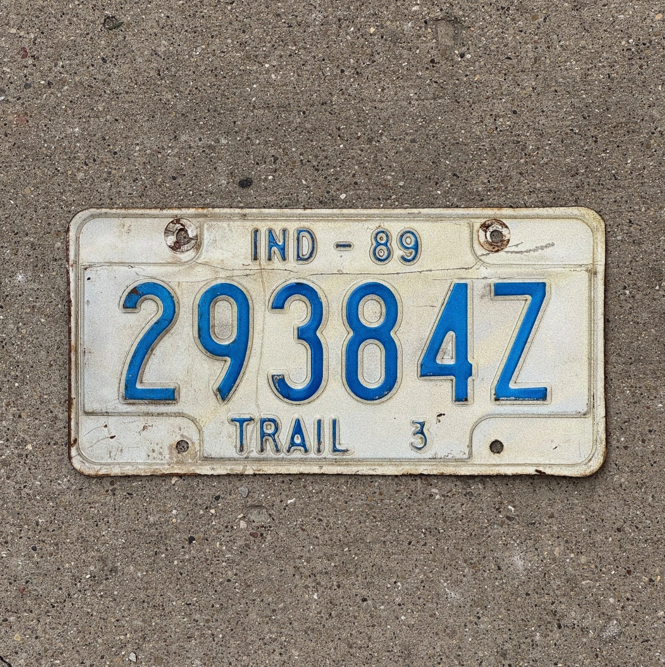 Photo of a 1989 Indiana Trailer License Plate Auto Tag Garage Decor 29384 Z