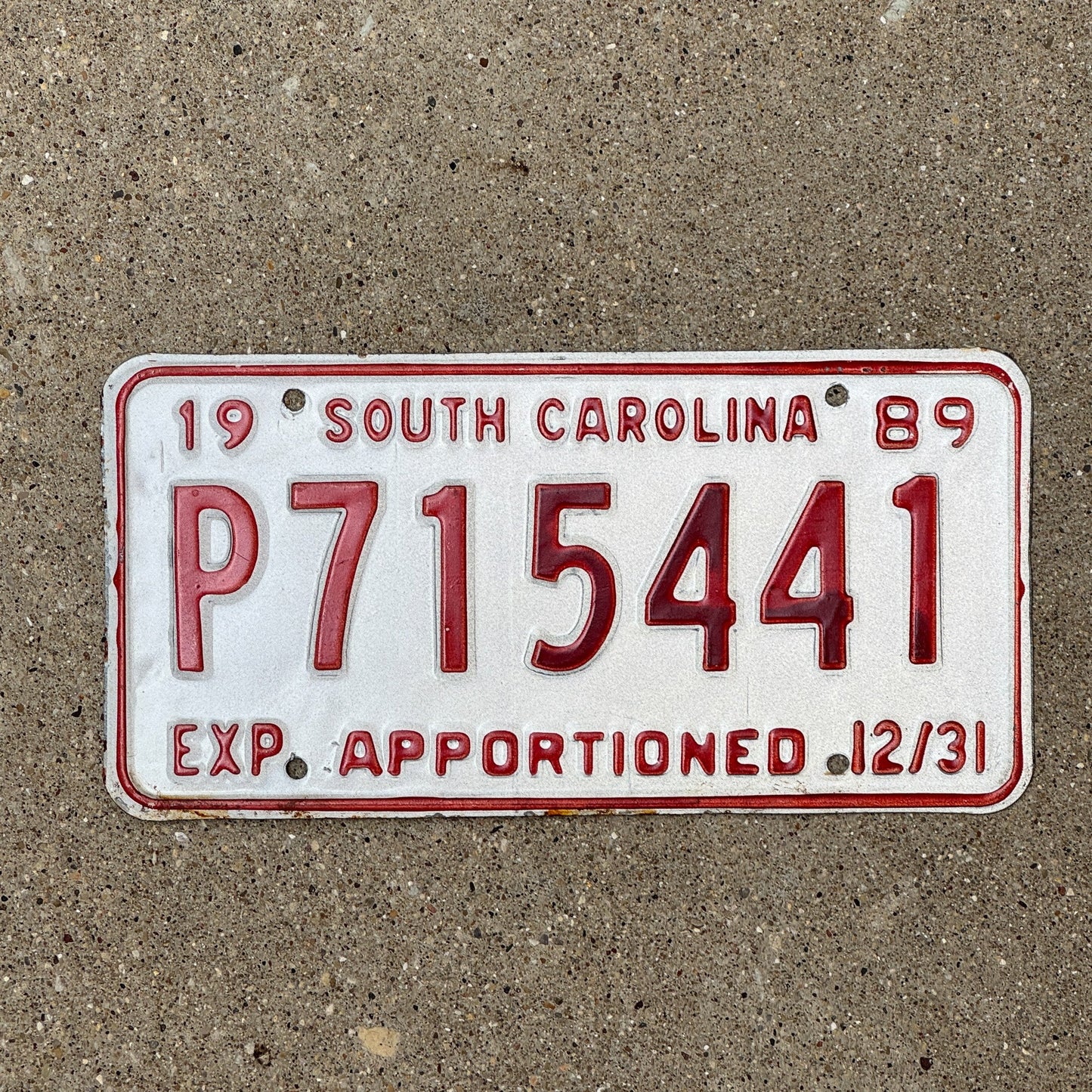 Photo of a 1989 South Carolina Apportioned License Plate Auto Tag Garage Decor Vintage P 715441