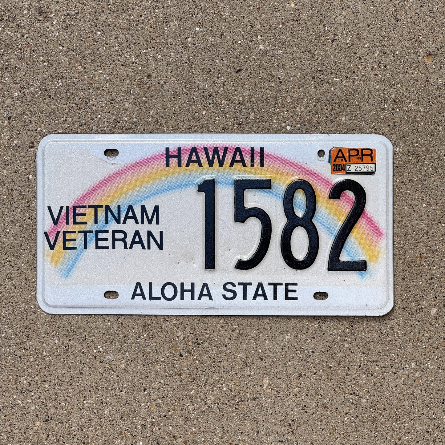 Photo of a 1990 2004 Hawaii Military License Plate Auto Tag Garage Decor Vintage Vietnam Veteran 1582