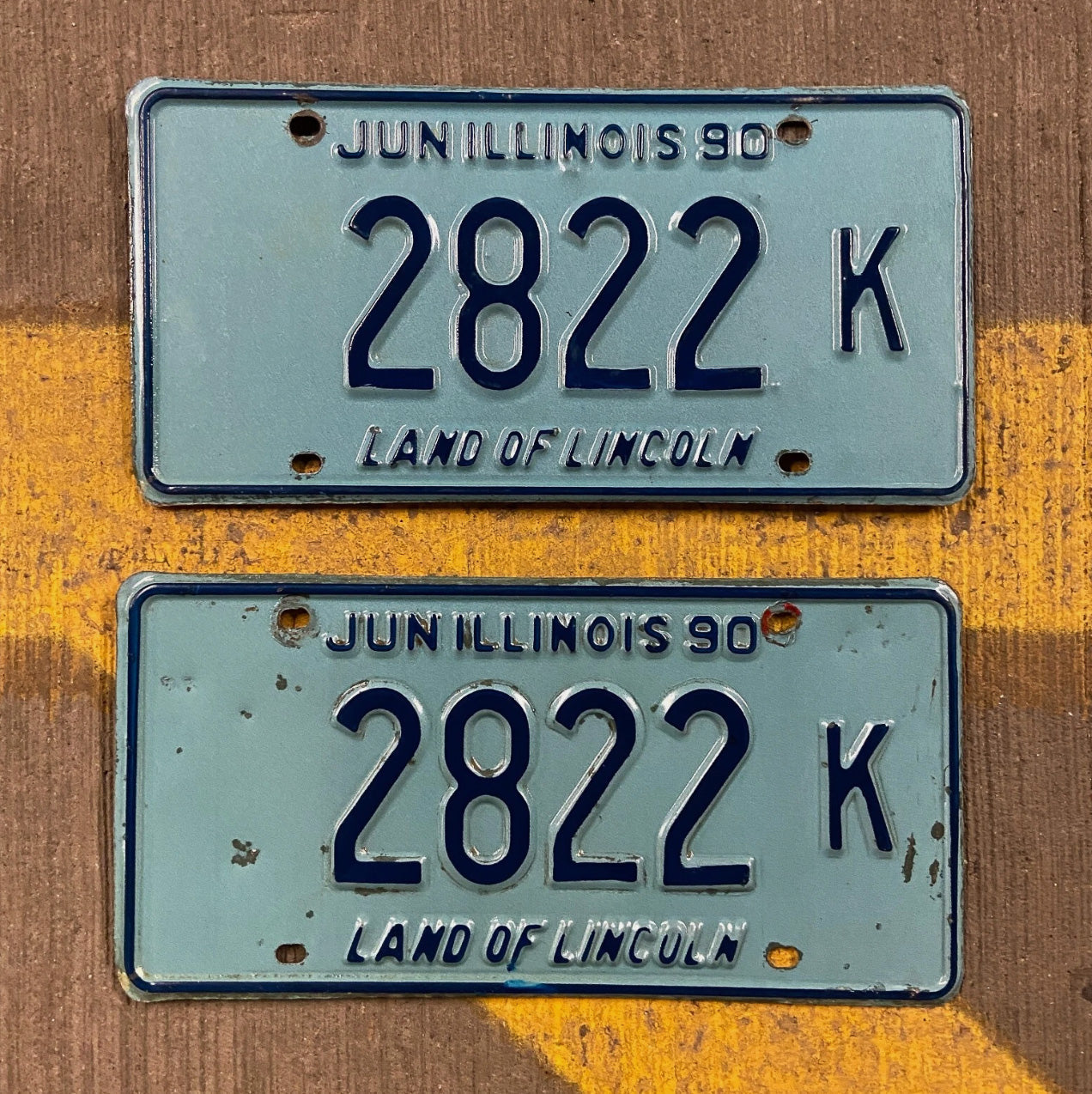 Photo of a 1990 Illinois Truck License Plate Pair Auto Tag Garage Decor Vintage 2822 K with original patina
