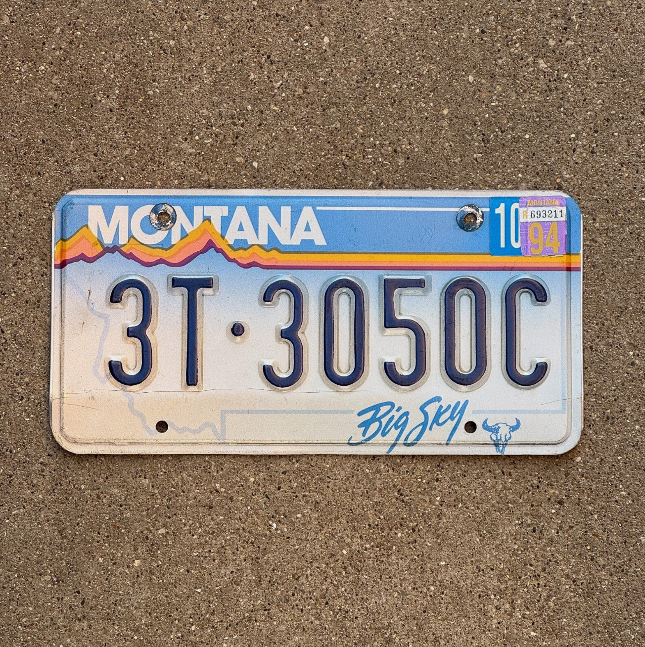 Photo of a 1991 1994 Montana License Plate Auto Tag Garage Decor 3T 3050 C