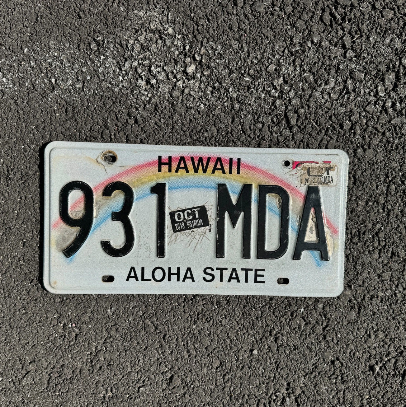 Photo of a 1991 Hawaii License Plate Auto Tag Garage Decor Vintage Rainbow 931 MDA