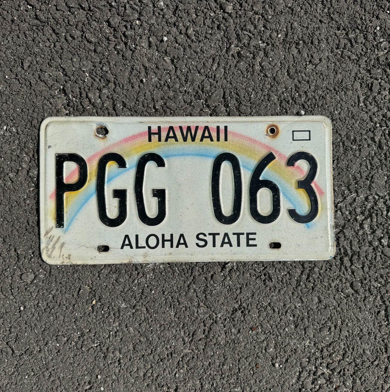 Photo of a 1991 Hawaii License Plate Auto Tag Garage Decor Vintage Rainbow PGG 063