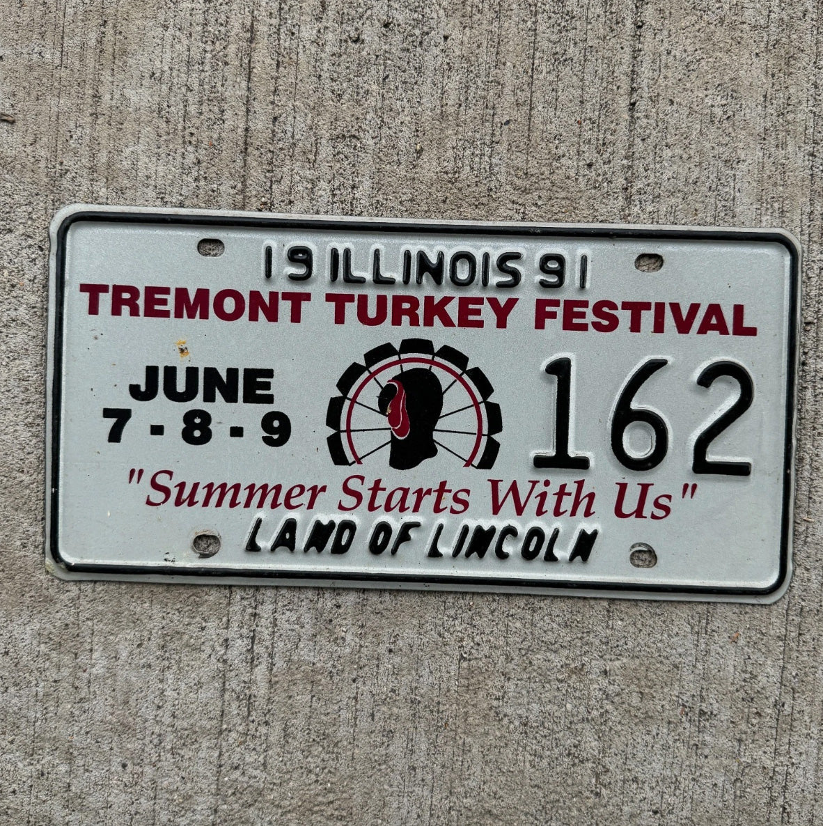 Photo of a 1991 Illinois Event License Plate Tag Tremont Turkey Festival Thanksgiving Decor 162