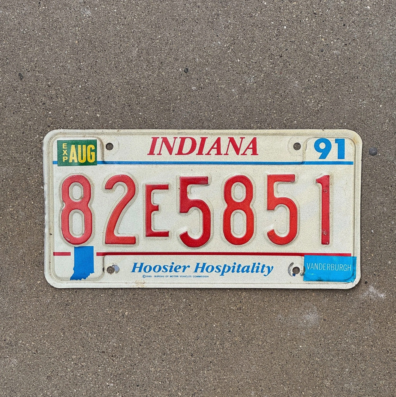 Photo of a 1991 Indiana License Plate Auto Tag Garage Decor 82 E 5851