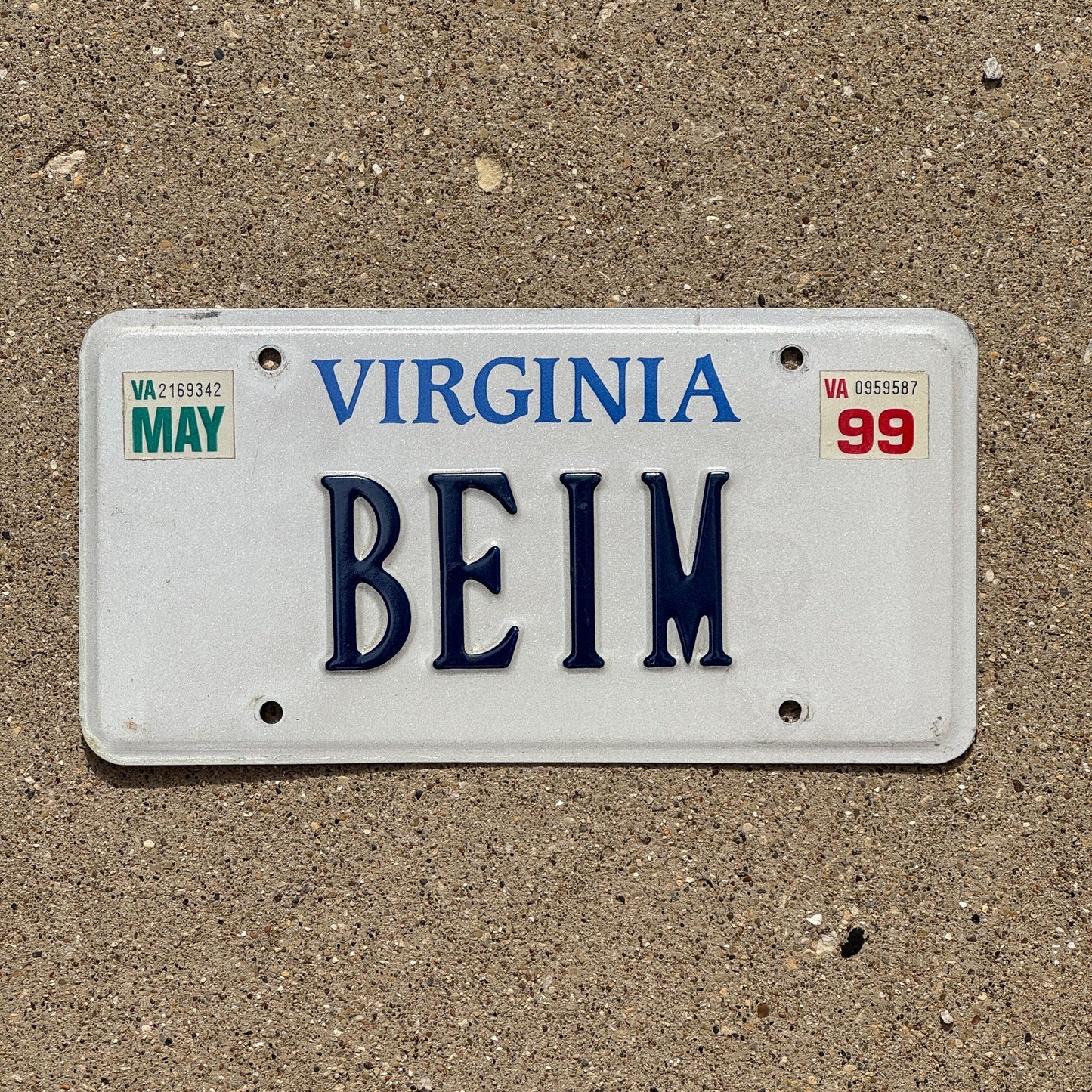 Photo of a 1992 1999 Virginia Vanity License Plate Auto Tag Garage Decor Vintage BEIM